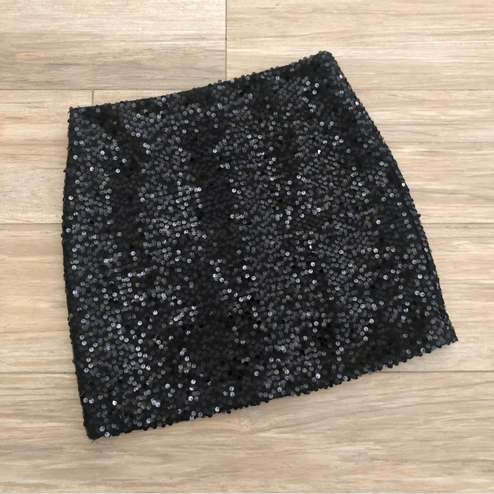Kenar Sequin Skirt